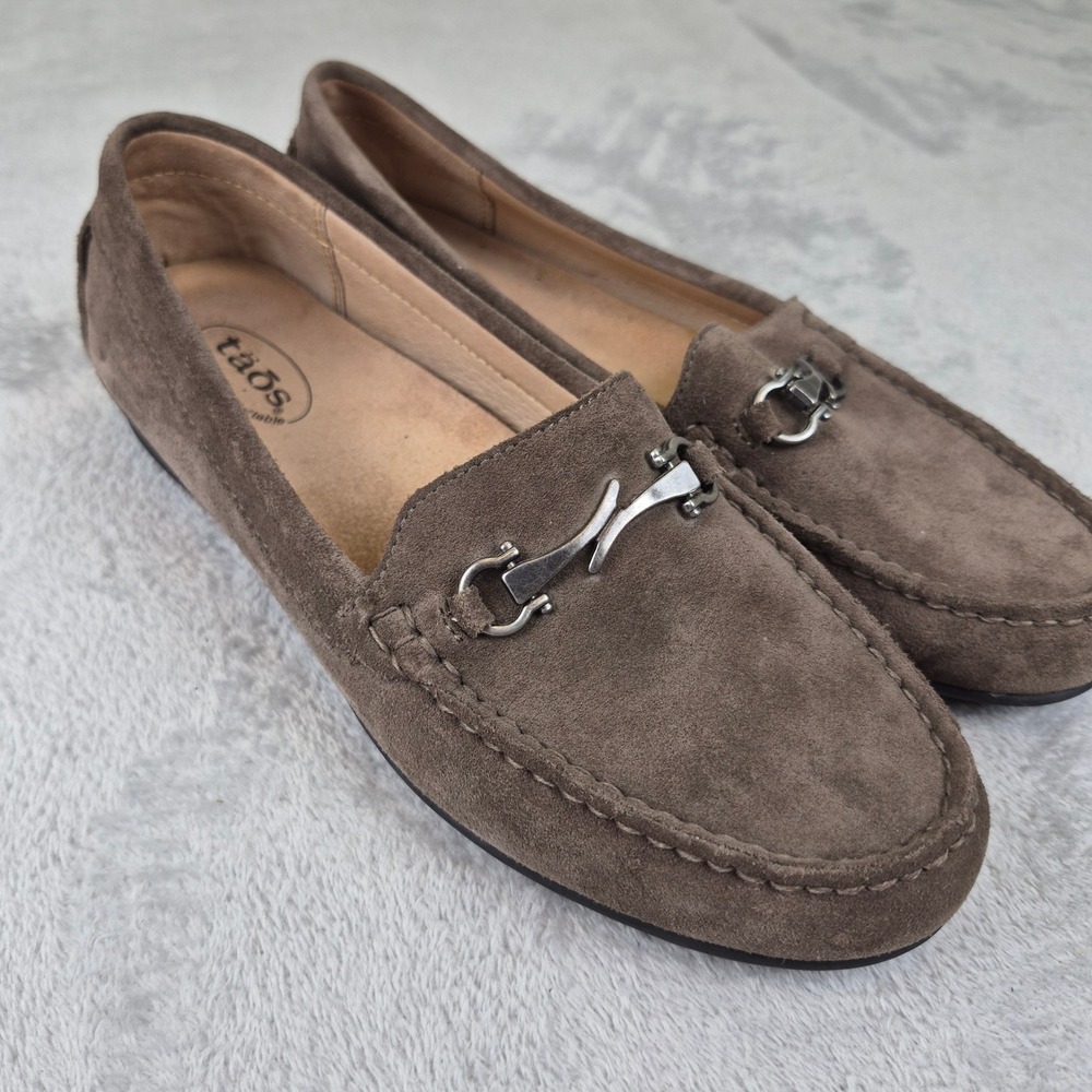 Taos Bit Moc Taupe Suede Loafers Silver Hardware Driving Mocs Women's Flats 8